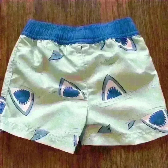 Carters swim shorts - Picture 2 of 3